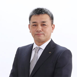 代表取締役　粟井邦英